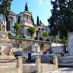 Первое афинское кладбище